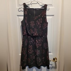 Reitmans black and burgundy summer dress, size Medium